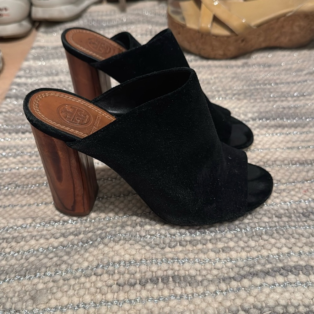 Tory Burch mules sz 5 - Picture 2 of 4